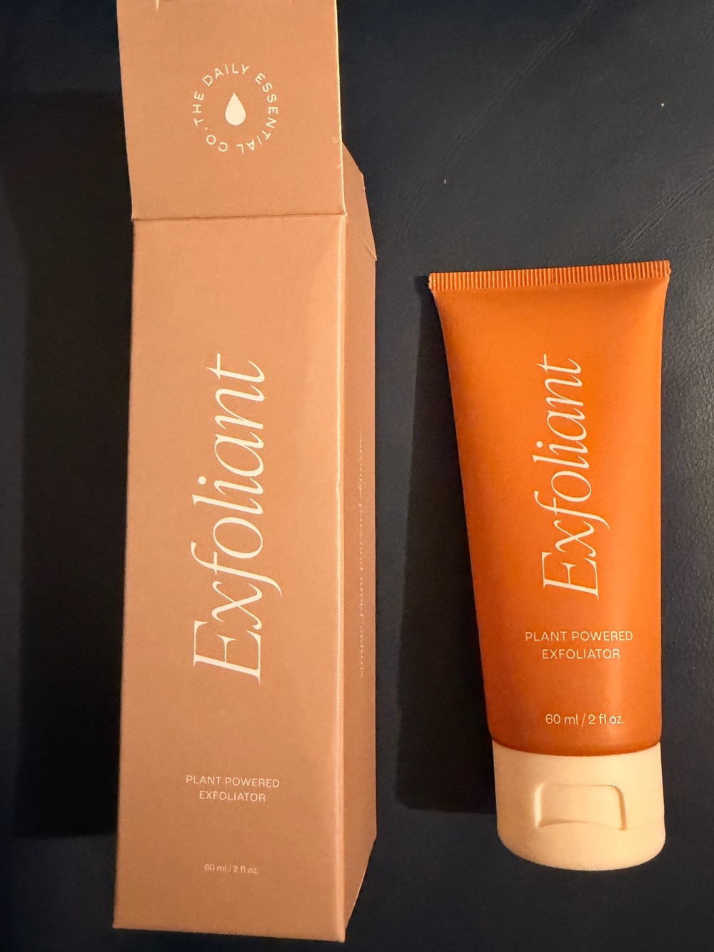 The Daily Essential Co. Exfoliant Plant Powered Exfoliator 60ml/2oz
